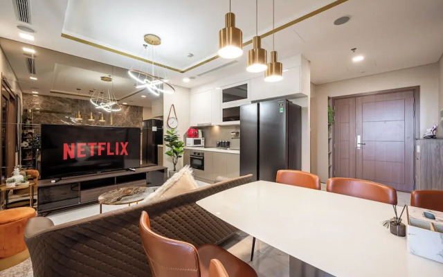 Landmark 81 By KVG Suite Apartment