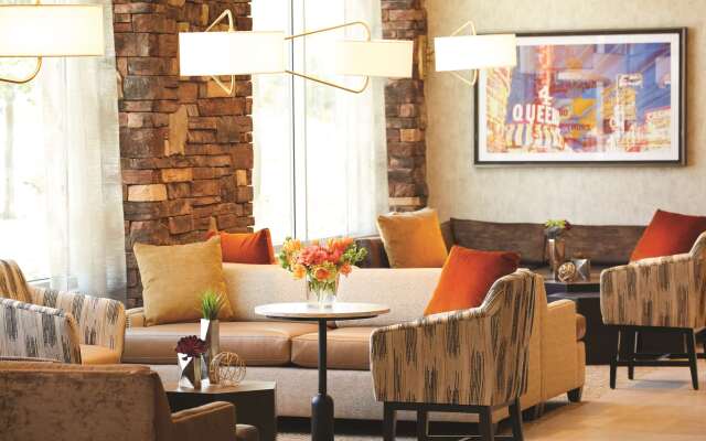 Hyatt Place Las Vegas at Silverton Village