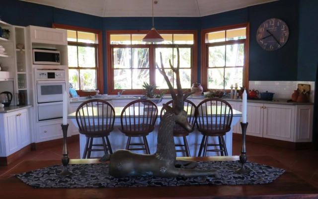 Victoria's at Ewingsdale