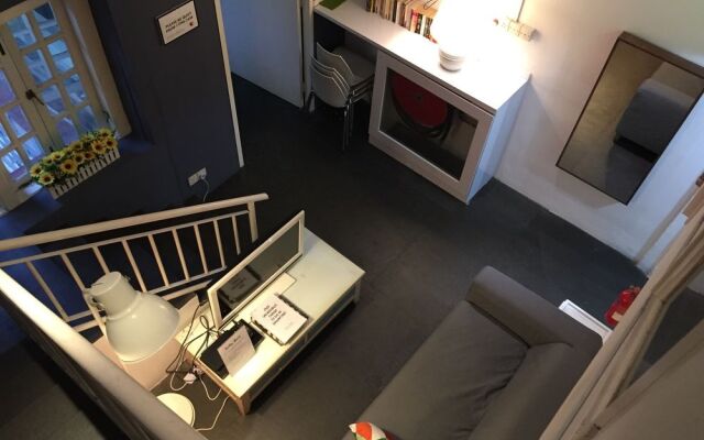 Burrow Hostel @ Pagoda
