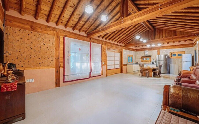 Romain Pension