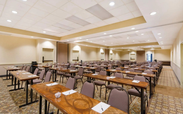 Radisson Hotel Nashville Airport