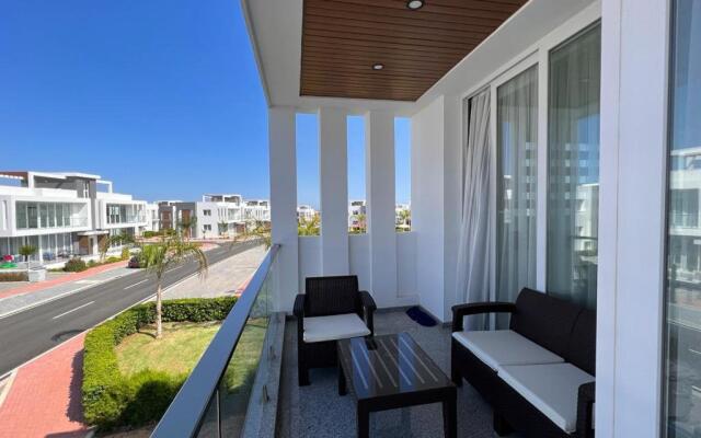 Four Seasons Life Apartments