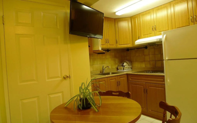 Vancouver Garden Family Suite