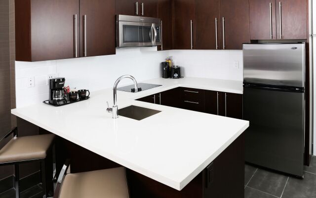 Sandman Hotel Abbotsford Airport