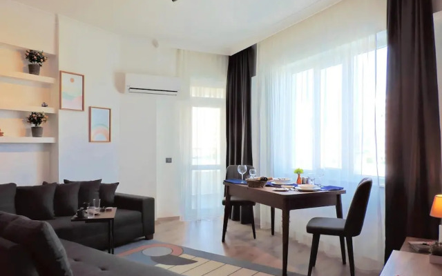 Chic Flat 10 min to Lara Beach in Antalya