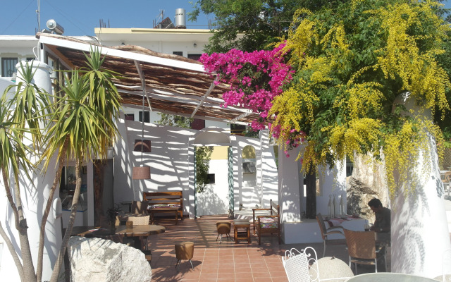 Gorgona Studios and Apartments