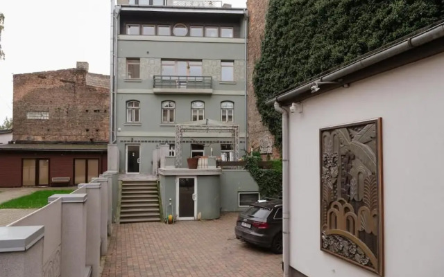The Pearl Riga Apartment With Garden View