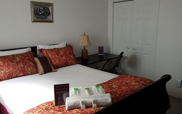 Crestview Guest House