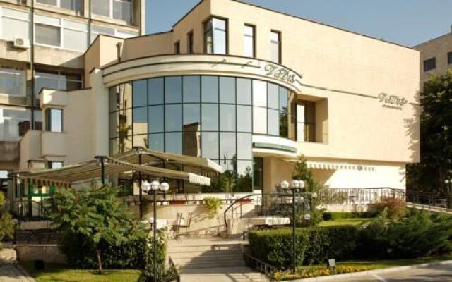 Hotel Complex Vadis
