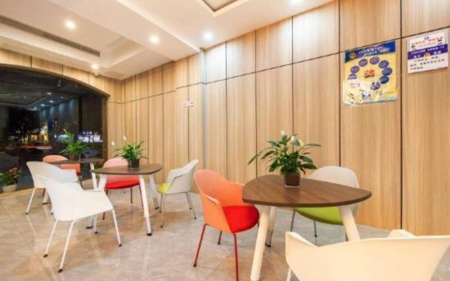 Hyde Hotel (Yiwu International Expo Center Business School Branch)