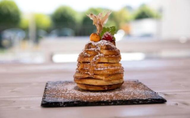 Feira Hostel & Suites