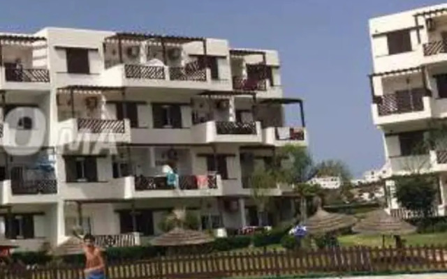 Studio de luxe avec piscine