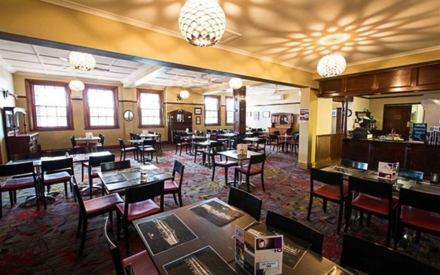 Castlereagh Hotel