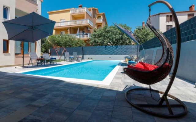 Apartments Ellena