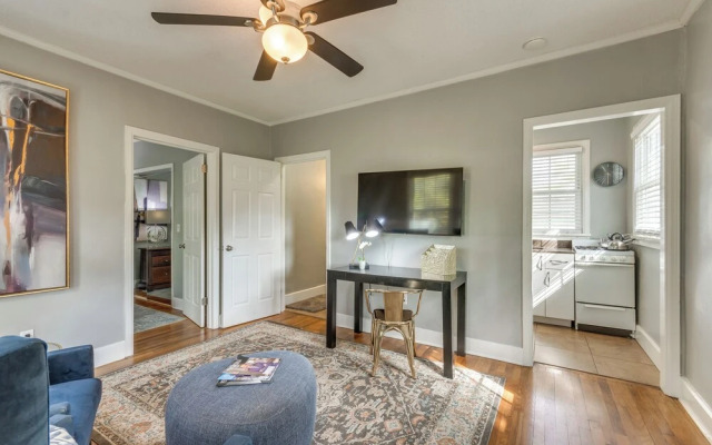 3 Blocks to Pensacola Bay: Charming Apartment!