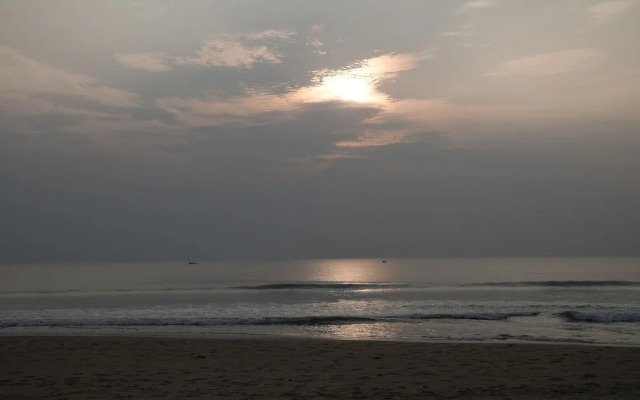 Livin Waves Beach stay and cafe