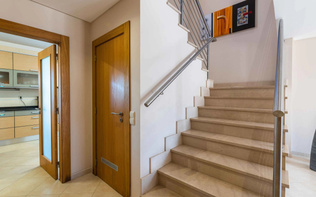 Spacious villa in Albufeira with private pool