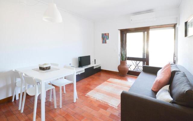 Sesimbra 99 - T2 Apartment
