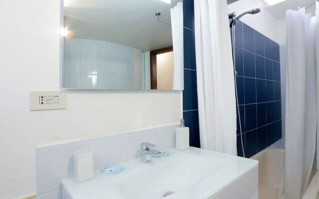 Colosseo Nice Terrace Apartment