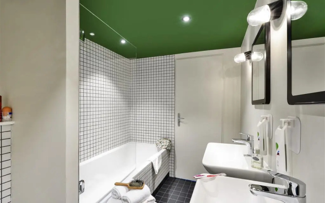 ibis Styles Lyon Meyzieu Arena Stadium
