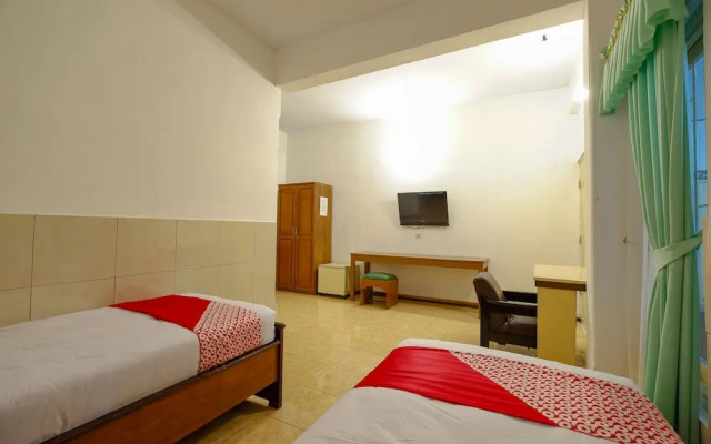 OYO 2855 Sartika Hotel Pati