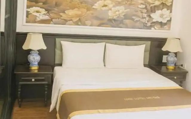 Royal Hotel