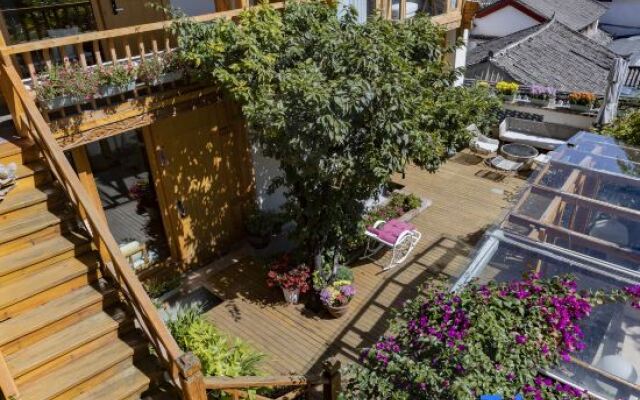 Zen Holiday Inn (Lijiang Ancient City Sifang Street)