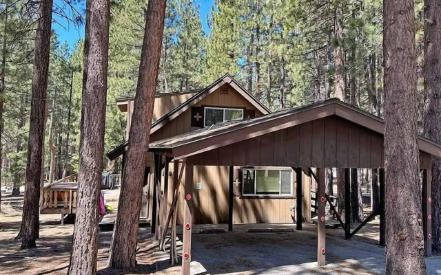 1503 Bonita Road 4 Bedroom Cabin by RedAwning