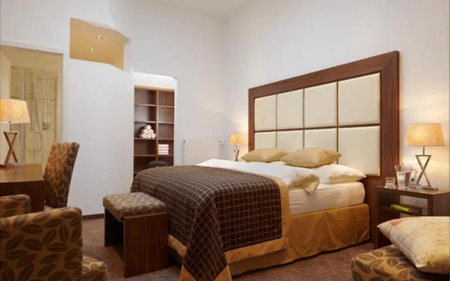 Hotel Zur Post – Guest Rooms – Bad Zurzach