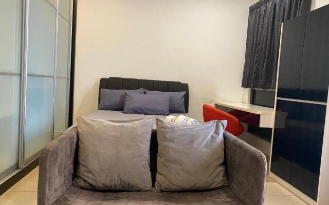 Exclusive Studio in Cyberjaya {Pool View}