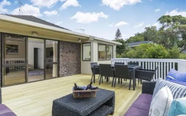Remuera Spacious Holiday Home