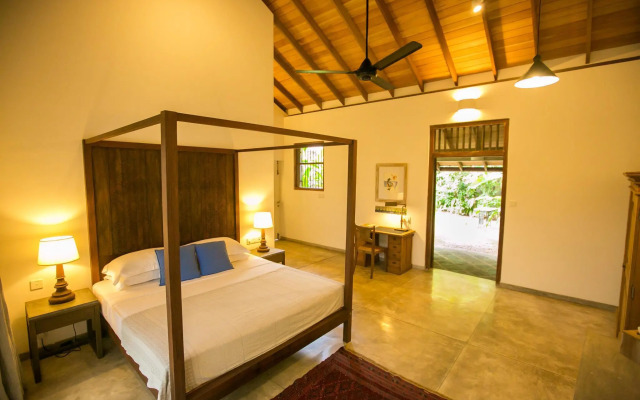 Villa Saffron Hikkaduwa