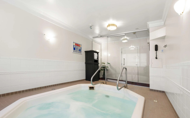 Best Western Plus Columbia River Hotel