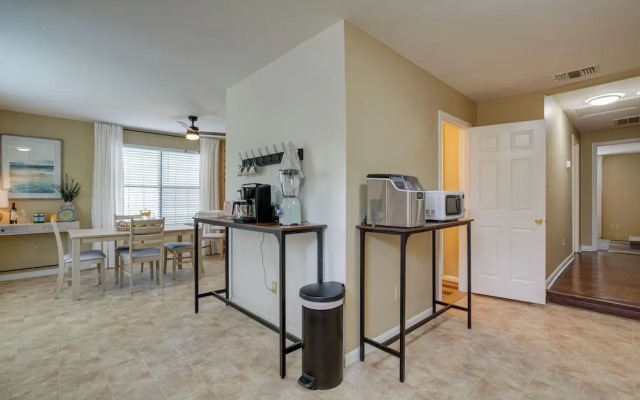 Kerrville Vacation Rental Across From River Trail!