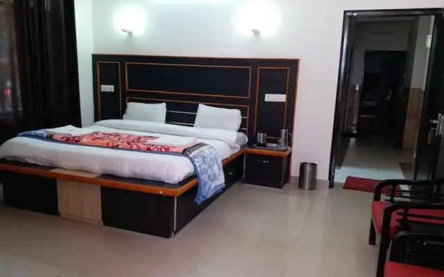 Hotel Bias Pushap - Banikhet