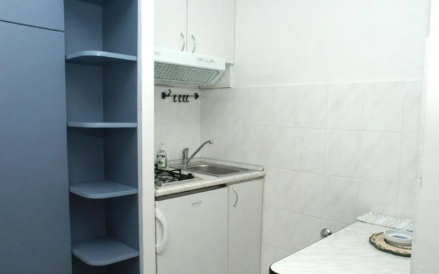 Studio Komiza 2429e