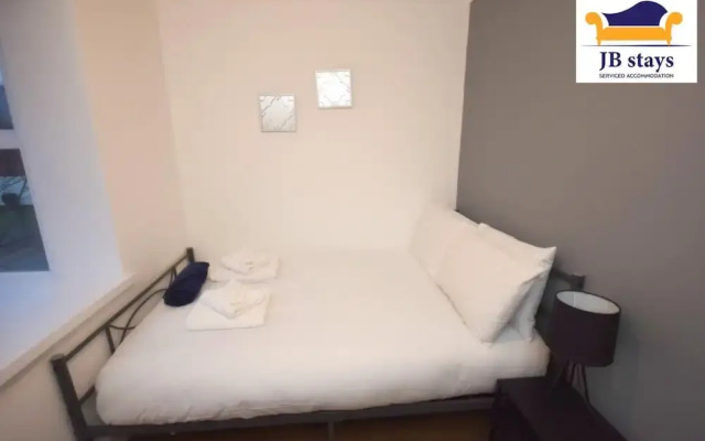5 Bed House Leisure/business Free Parking