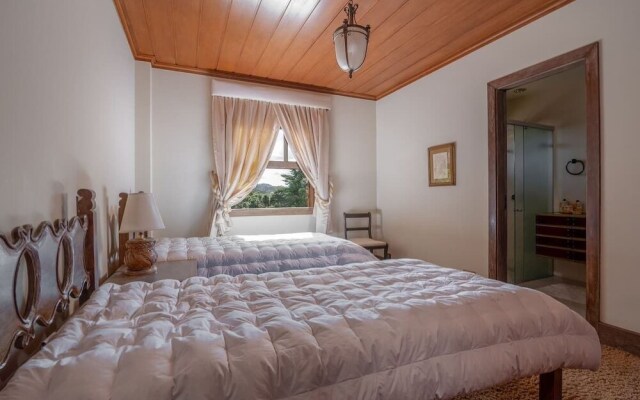 Aconchegante Mansão em Campos do Jordão