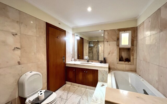 Vilamoura Amazing Golf Villa With Pool