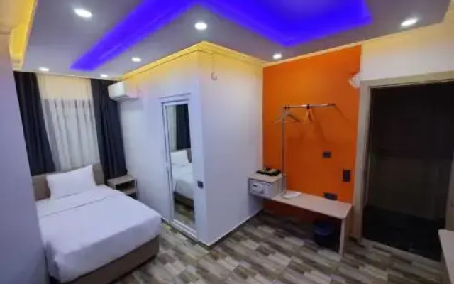 Ada Felicity Otel