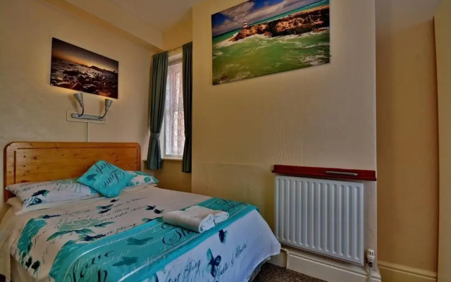 Shazron Hotel