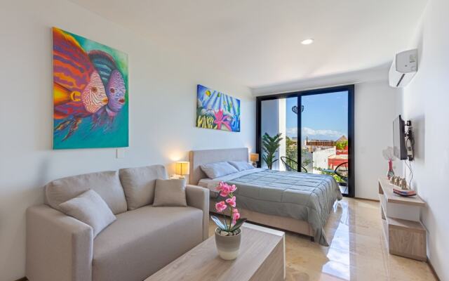 Luxury Sea view Studio on the 5th Av