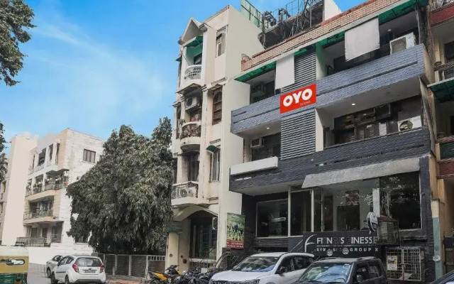 OYO Flagship 80574 Royal Galaxy
