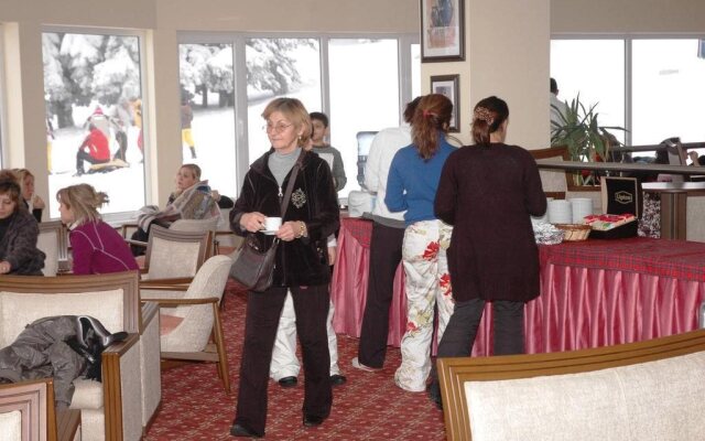 Kar Otel