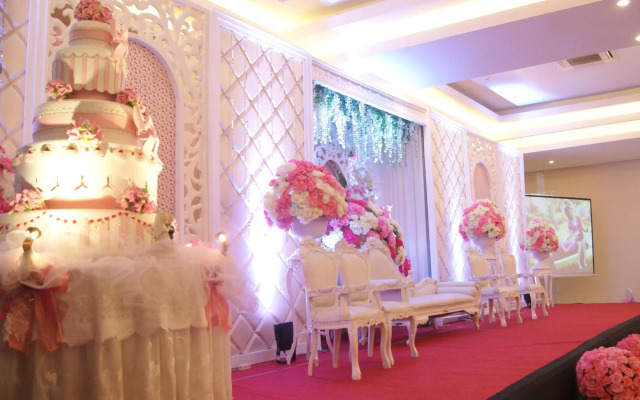 V Hotel & Residence Bandung