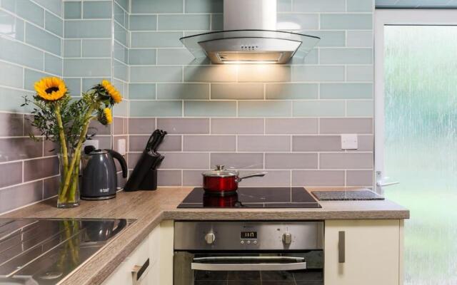 Truro apartment in a stunning quiet location