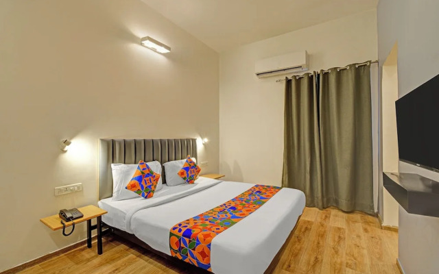 Fabhotel White Ridge Shivam