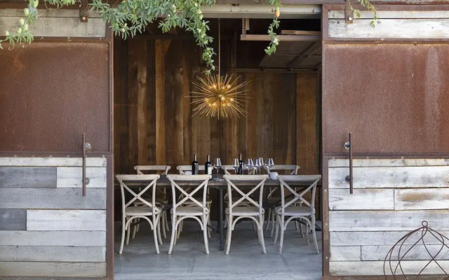R Inn Napa