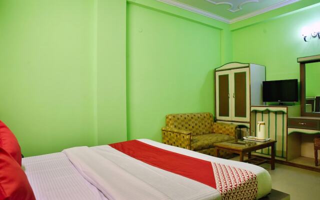 OYO 10752 Hotel Sitara International